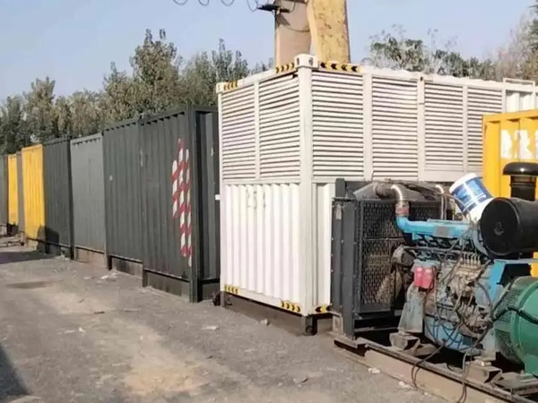 莒南200KW柴油发电机机组每小时油耗是多少?